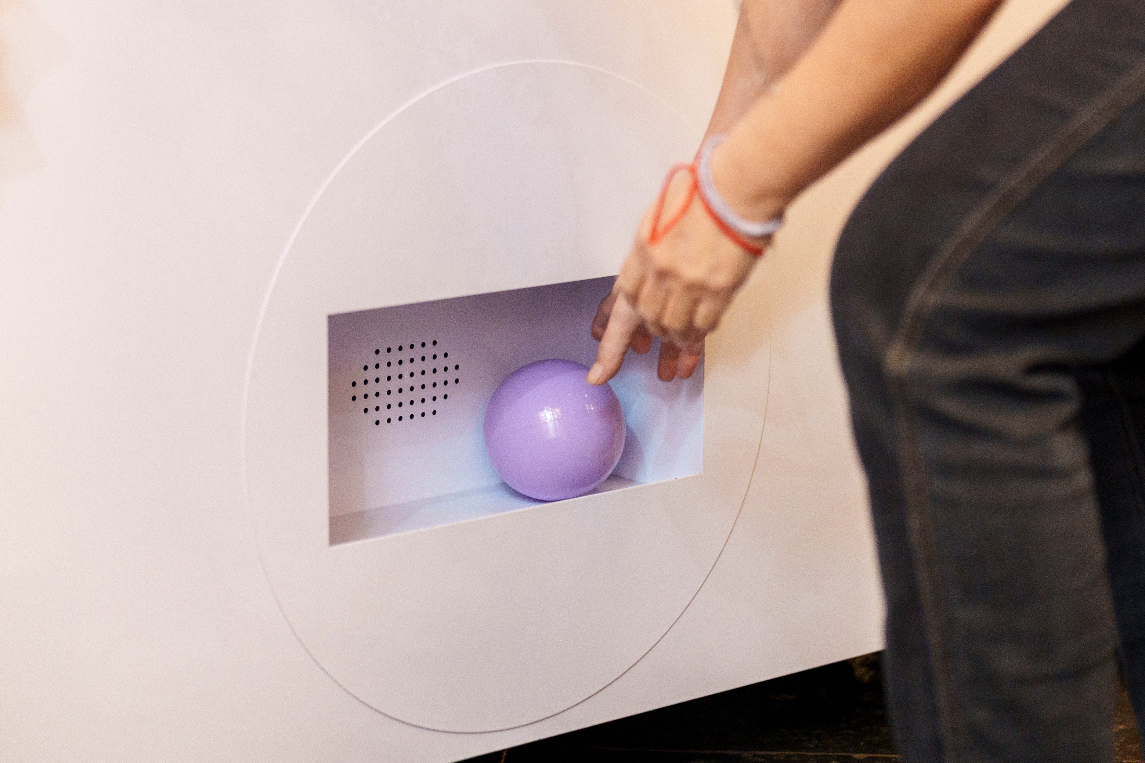 Gashapon Machine - Lucky Draw/ Game Booth Rental