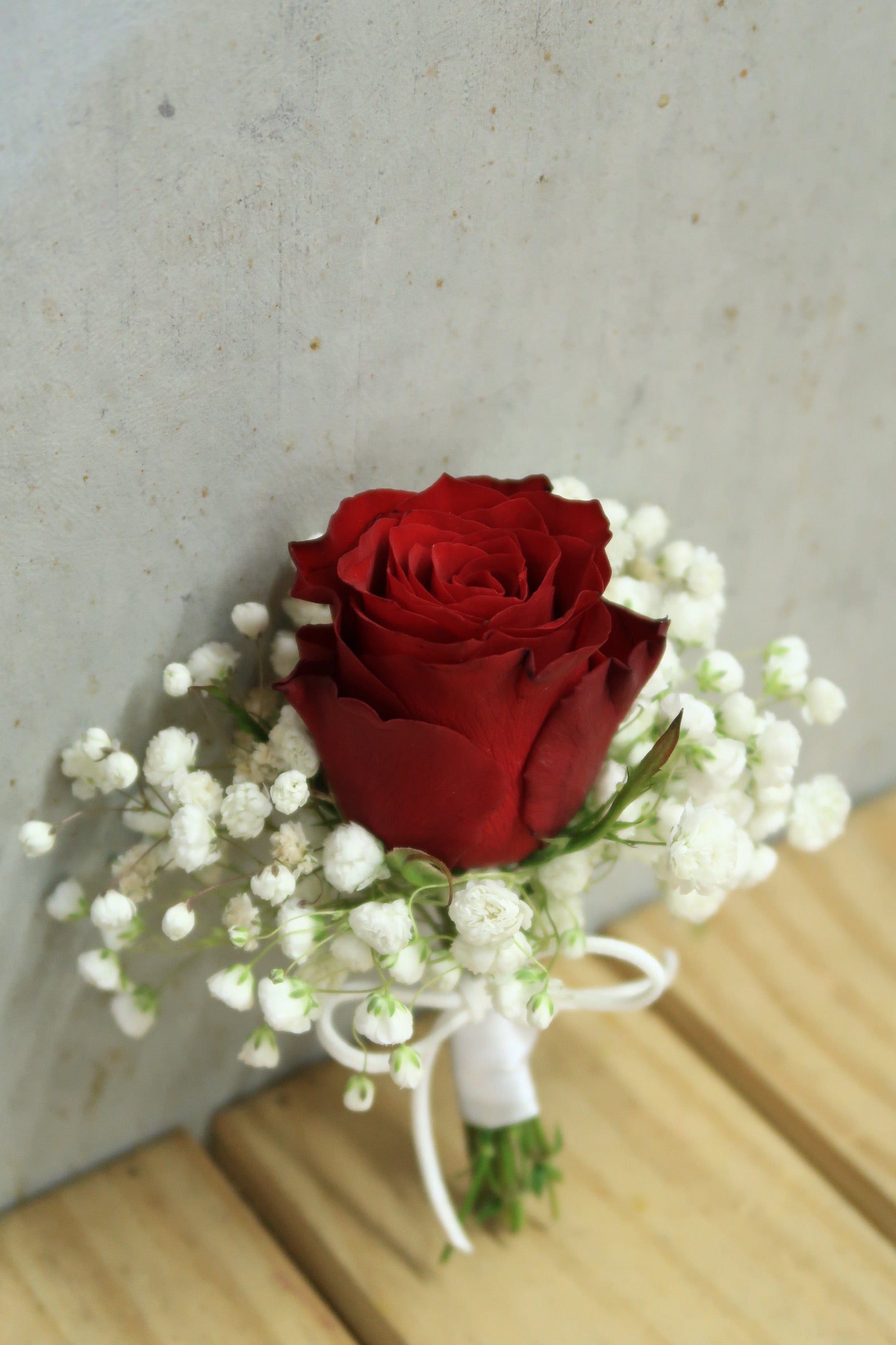 Boutonnière - Simple Red Rose